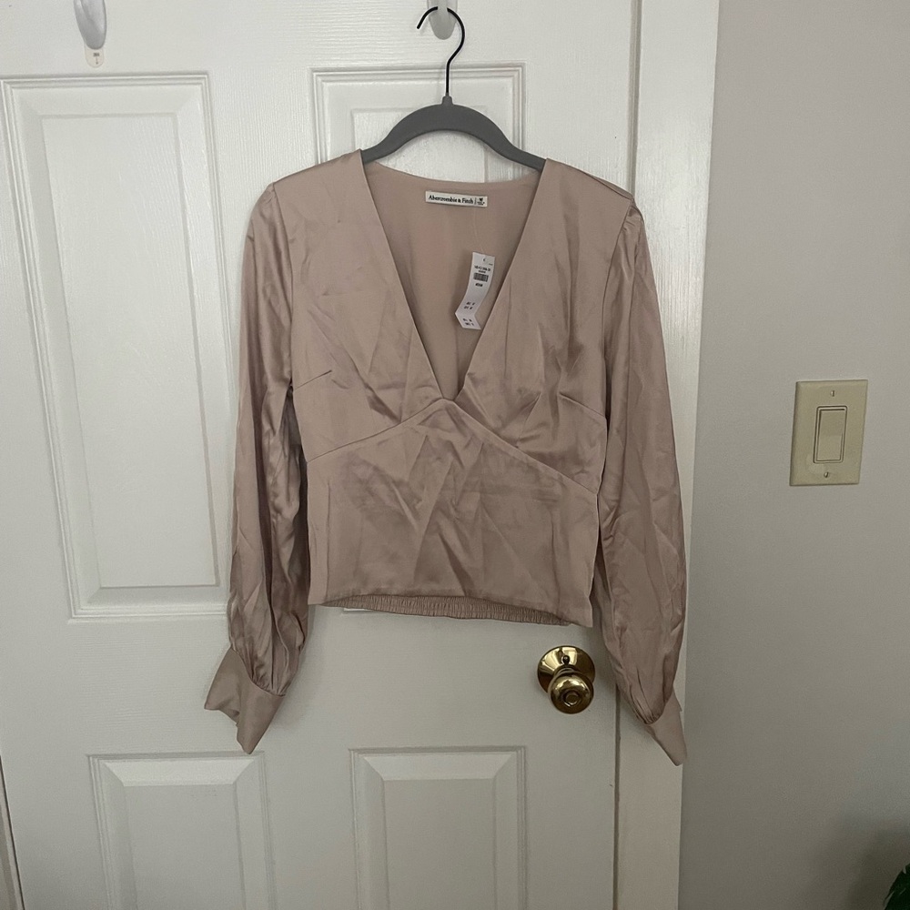 NWT Abercrombie Satin Blouse